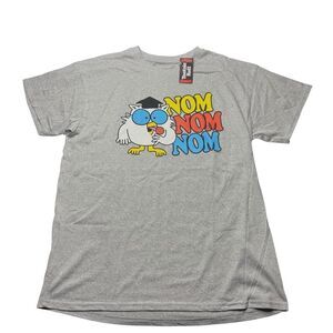Brisco Brands Tootsie Roll Owl "Nom" Graphic Tee Shirt Size L NWT Funny Retro